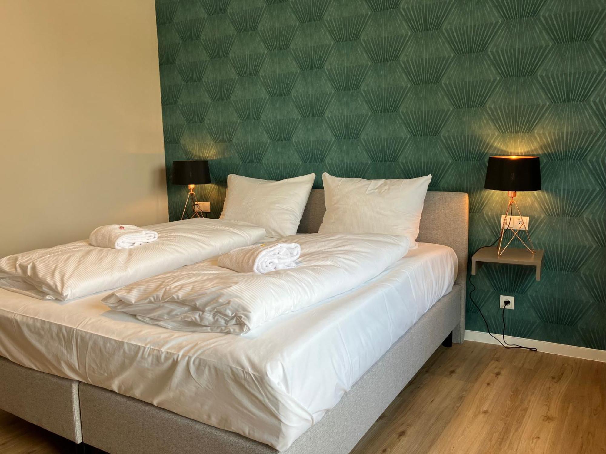 Amelie No 3 Hotel & Appartements Schweigen-Rechtenbach Bagian luar foto